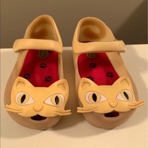 😻 HTF Mini Melissa yellow cats size 7 😻